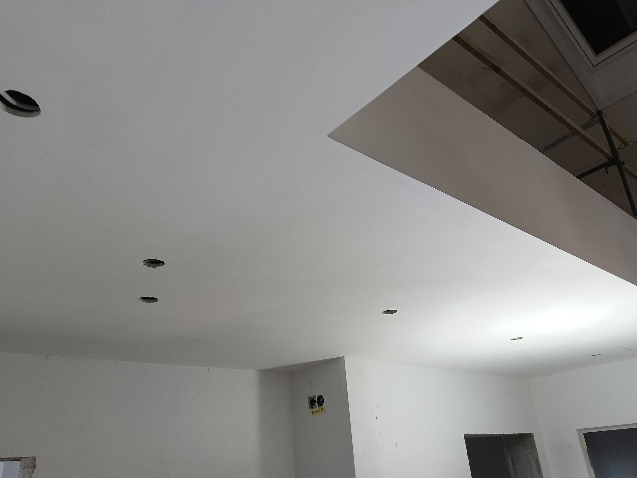 Sufit z otworami pod LED - Świecie - PK PROBUD